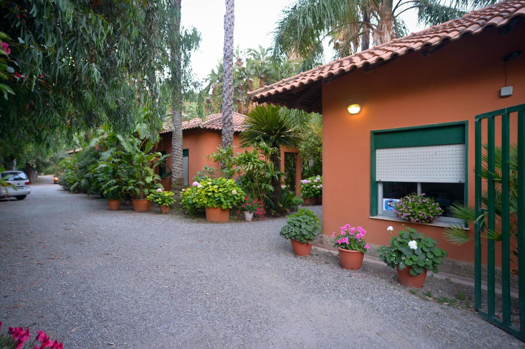 Le Palme Garden San Giorgio (Messina) Exterior foto